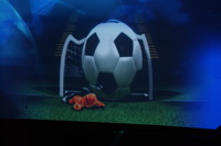 Der Fussball Globus zur Fussball-WM 2006 stand vom 02.12.2003 bis 08.02.2004 vor der Alten Oper, in Frankfurt am Main. Der 20m hohe beleuchtete Globus ist nach einer Idee von André Heller konzipiert und soll die Kunst- und Fussballwelt zusammen bringen.