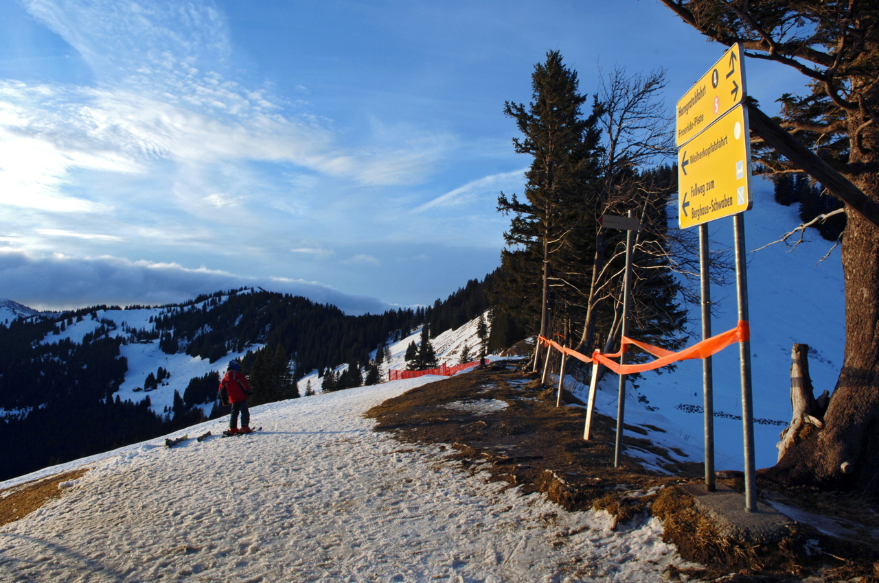 Hörnerbahn nur 7km von Oberstdorf in Bolsterlang längste Höhen-Winterwanderwege im Allgäu mit Berghaus Schwaben