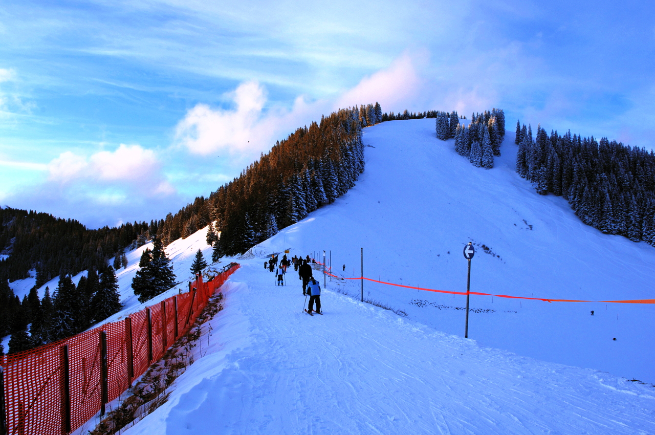 Hörnerbahn nur 7km von Oberstdorf in Bolsterlang längste Höhen-Winterwanderwege im Allgäu mit Berghaus Schwaben