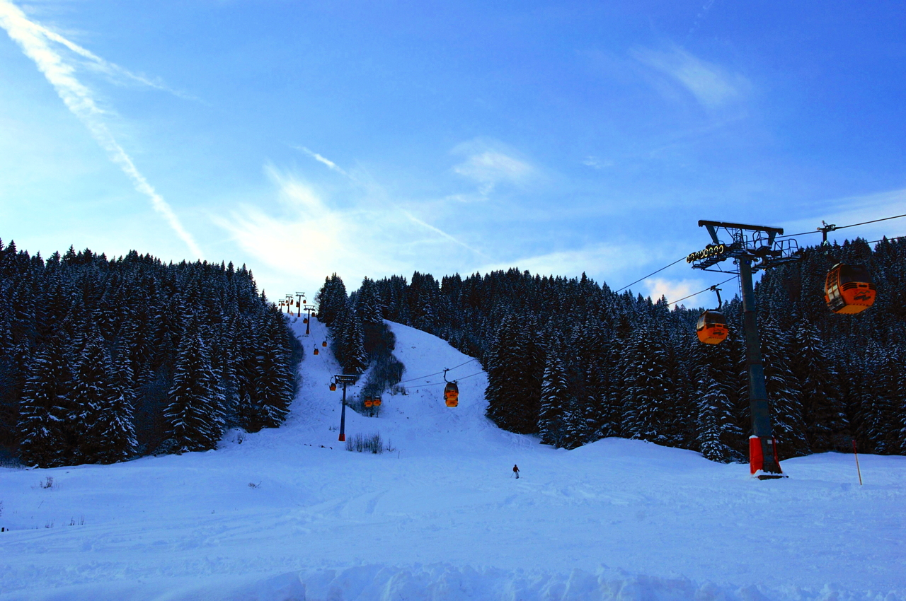 Hörnerbahn nur 7km von Oberstdorf in Bolsterlang längster Höhen-Winterwanderwege im Allgäu mit Berghaus Schwaben