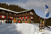 Hörnerbahn nur 7km von Oberstdorf in Bolsterlang längste Höhen-Winterwanderwege im Allgäu mit Berghaus Schwaben