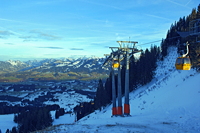 Hörnerbahn nur 7km von Oberstdorf in Bolsterlang längster Höhen-Winterwanderwege im Allgäu mit Berghaus Schwaben