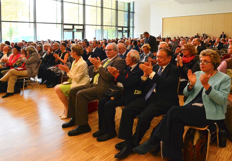 Frankfurt Ikeda Peace Culture Centre Opening 2015 - Buddhistisches Friedenszentrum für ganz Europa in Mörfelden-Walldorf