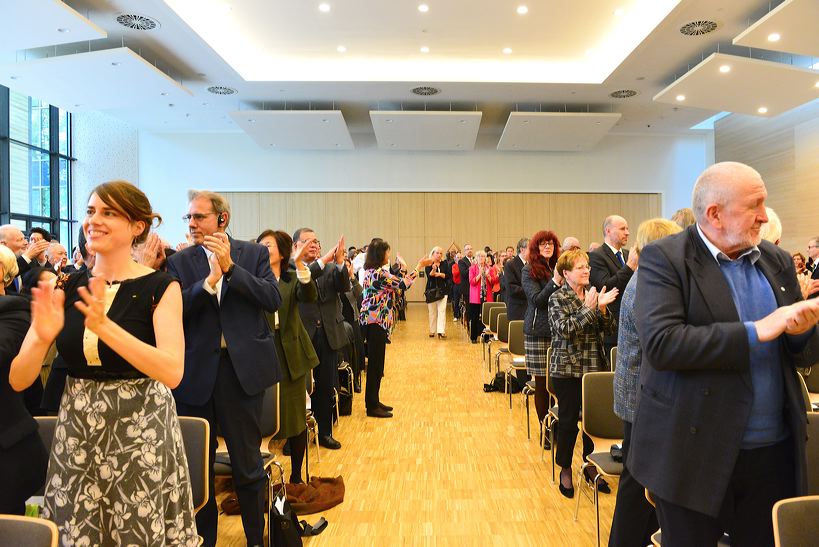 Frankfurt Ikeda Peace Culture Centre Opening 2015 - Buddhistisches Friedenszentrum für ganz Europa in Mörfelden-Walldorf