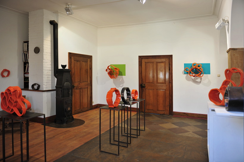 Intonation Deidesheimer Kunsttage, internationales Symposium um die keramische Kunst und Ausstellung in der Schlossmanufaktur.