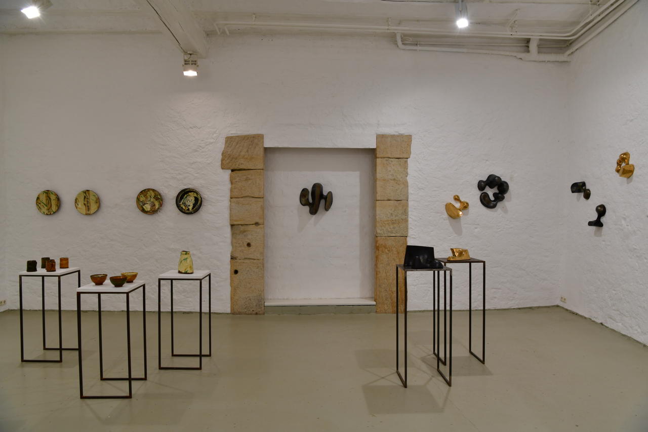 Intonation Deidesheimer Kunsttage, internationales Symposium um die keramische Kunst und Ausstellung in der Schlossmanufaktur.