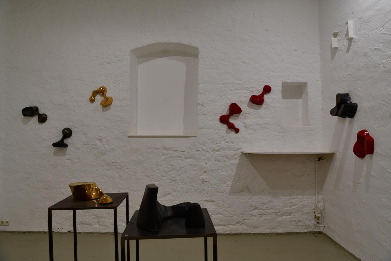 Intonation Deidesheimer Kunsttage, internationales Symposium um die keramische Kunst und Ausstellung in der Schlossmanufaktur.