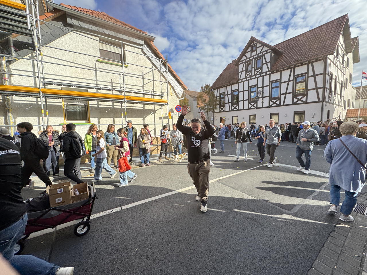 Auf zur Merfeller Kerb 2025 es ist wieder Kerwezeit mit den Merfeller Kerweborschen und der Kerweumzug durch Mörfelden
