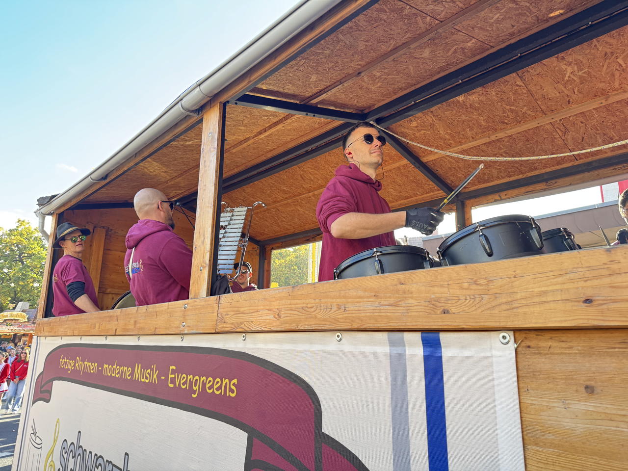 Auf zur Merfeller Kerb 2025 es ist wieder Kerwezeit mit den Merfeller Kerweborschen und der Kerweumzug durch Mörfelden