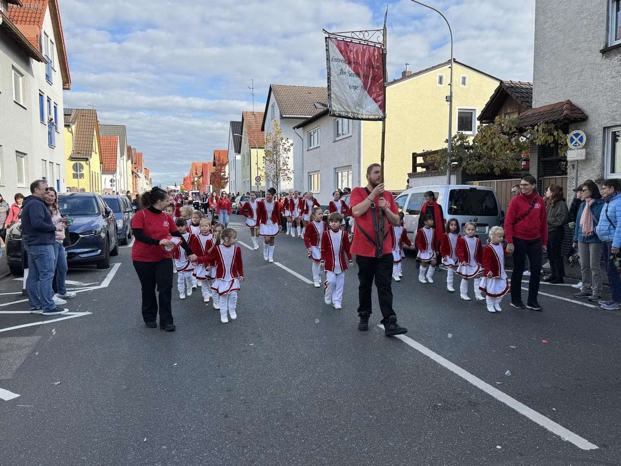 Auf zur Merfeller Kerb 2025 es ist wieder Kerwezeit mit den Merfeller Kerweborschen und der Kerweumzug durch Mörfelden