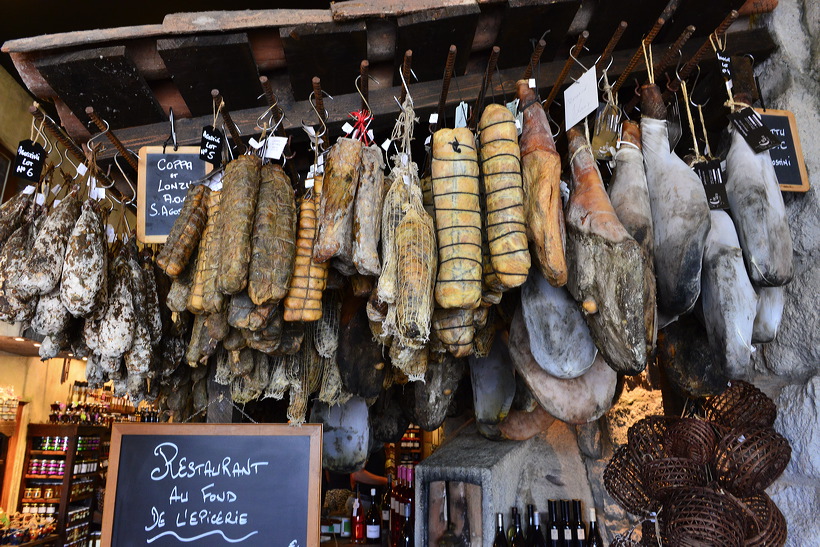 Korsika Essen und Trinken wie Gott in Frankreich