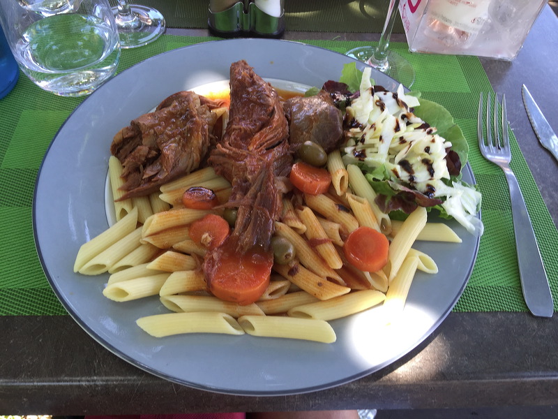 Korsika Essen und Trinken wie Gott in Frankreich