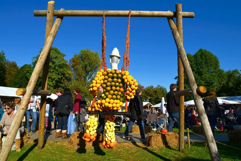 Weltgrößte Kürbisausstellung in Ludwigsburg im Blühenden Barock. Thema 2016: Manege frei im Kürbis-Zirkus!