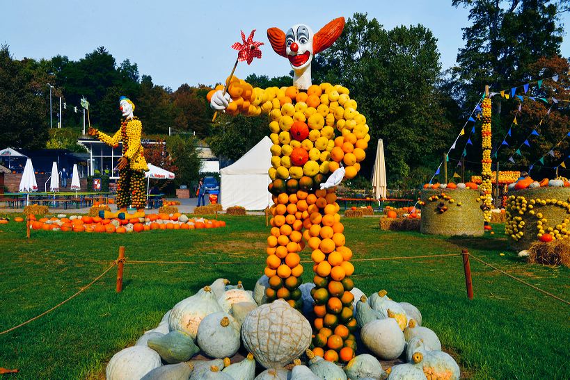 Weltgrößte Kürbisausstellung in Ludwigsburg im Blühenden Barock. Thema 2016: Manege frei im Kürbis-Zirkus!