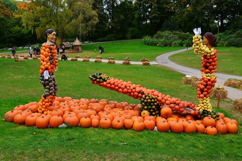 Weltgrößte Kürbisausstellung in Ludwigsburg im Blühenden Barock. Thema 2016: Manege frei im Kürbis-Zirkus!