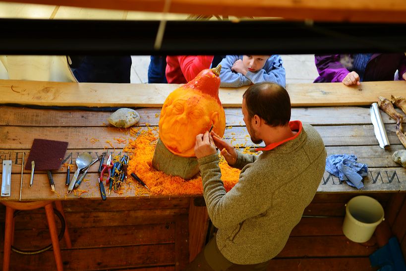 Weltgrößte Kürbisausstellung in Ludwigsburg im Blühenden Barock. Thema 2016: Manege frei im Kürbis-Zirkus!