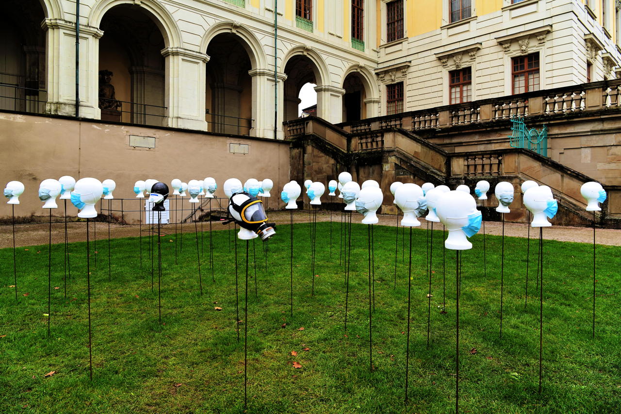 Weltgrößte Kürbisausstellung in Ludwigsburg im Blühenden Barock. Thema 2021 Unterwasser.das Kürbisspektakel mit imposanten Figuren und leuchtende Traumpfade. 