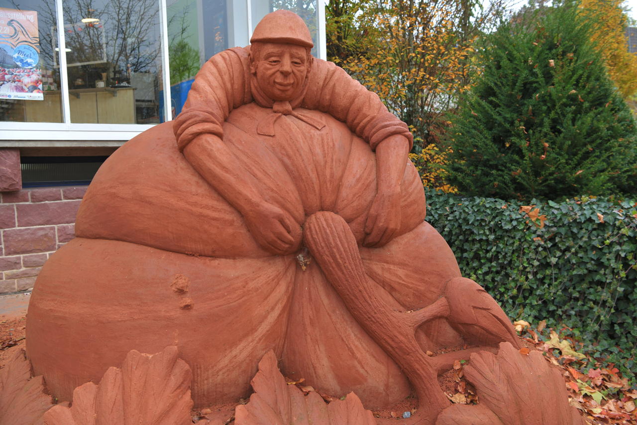 Weltgrößte Kürbisausstellung in Ludwigsburg im Blühenden Barock. Thema 2021 Unterwasser.das Kürbisspektakel mit imposanten Figuren und leuchtende Traumpfade.