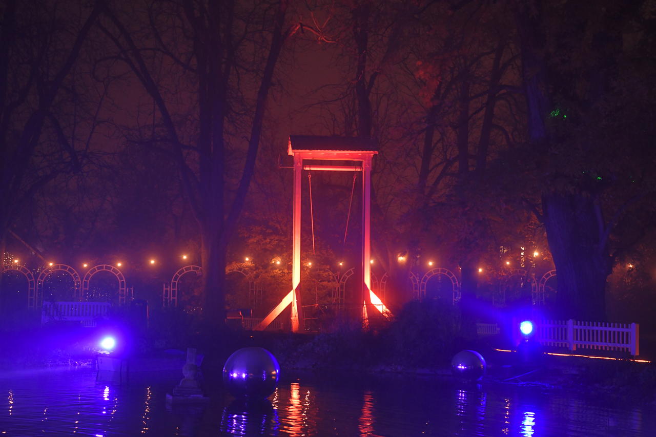 Weltgrößte Kürbisausstellung in Ludwigsburg im Blühenden Barock. Thema 2021 Unterwasser.das Kürbisspektakel mit imposanten Figuren und leuchtende Traumpfade.