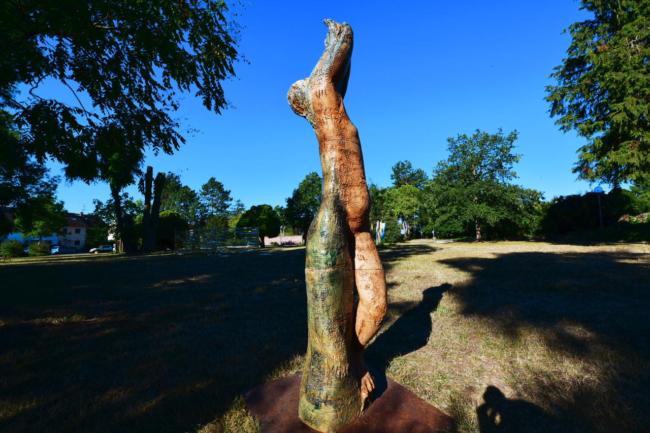 Kunst im Park 2020 Mörfelden-Walldorf vom 12. Juli bis 13 September 2020 mit Edgar Diehl * Christine Hach * Jürgen Heinz * Romana Menze-Kuhn * Otto Schaffner * Elizabeth Thallauer Parkanlage am Bürgerhaus Mörfelden