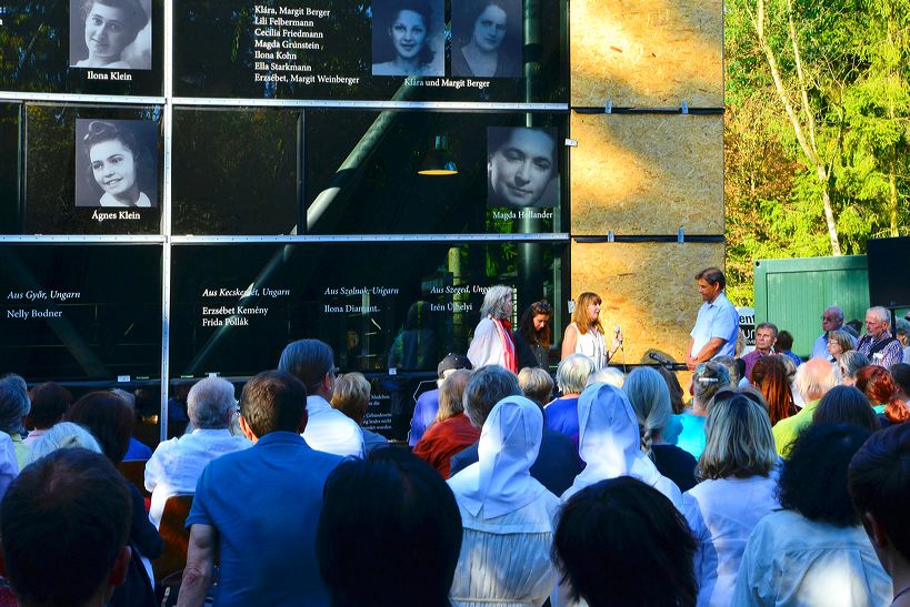 KZ-Außenlager Walldorf Gedenkstätte Einweihung  am 25.September 2016. Mit Lehrpfad um das KZ-Außenlager Geschichte des Holocaust begreifen.