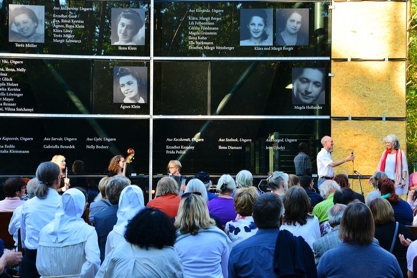 KZ-Außenlager Walldorf Gedenkstätte Einweihung  am 25.September 2016. Mit Lehrpfad um das KZ-Außenlager Geschichte des Holocaust begreifen.