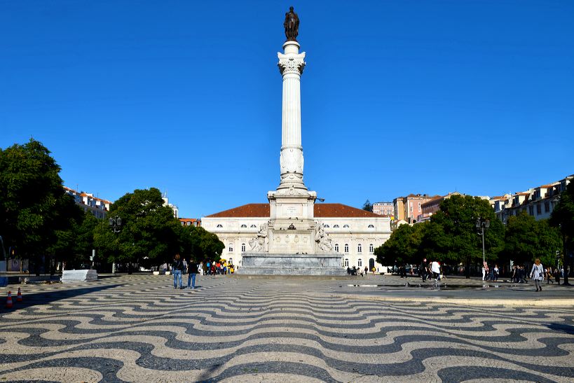 Lissabon, Lisboa Stadtteil Baixa Chiado und Bairro Alto, der Platz Rossio, Elevador de Santa Justa und die Tram Line 28.