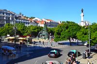 Lissabon, Lisboa Stadtteil Baixa Chiado und Bairro Alto, der Platz Rossio, Elevador de Santa Justa und die Tram Line 28.