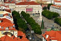 Lissabon, Lisboa Stadtteil Baixa Chiado und Bairro Alto, der Platz Rossio, Elevador de Santa Justa und die Tram Line 28.