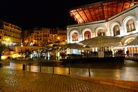 Lissabon, Lisboa Stadtteil Baixa Chiado und Bairro Alto, der Platz Rossio, Elevador de Santa Justa und die Tram Line 28.