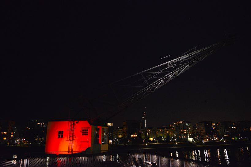 Die Luminale Frankfurt, leuchtende Objekte in der ganzen Stadt, die Biennale der Lichtkultur mit vielen Projekten der Lichtkunstschau.