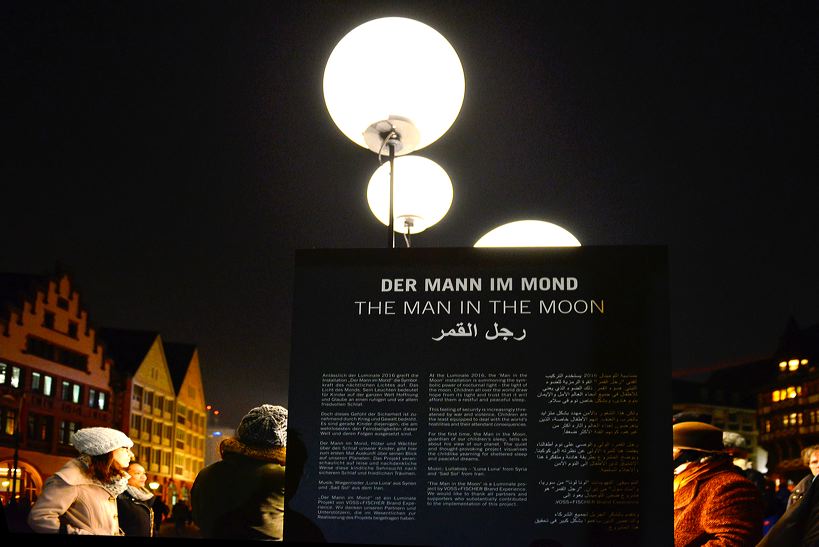 Die Luminale Frankfurt, leuchtende Objekte in der ganzen Stadt, die Biennale der Lichtkultur mit vielen Projekten der Lichtkunstschau.