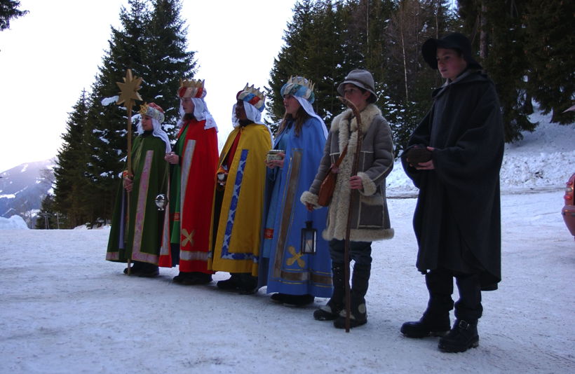 Silvester Neujahr neues Jahr Feuerwerk zwischen den Jahren Brauchtum Heilige drei Könige Sternsinger