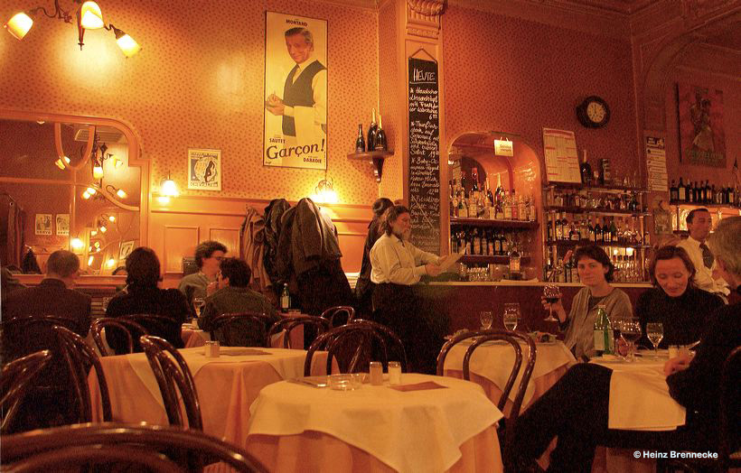 Operncafe Frankfurt 35 Jahre seit 1980 Bistro Cafe im Wandel der Zeit