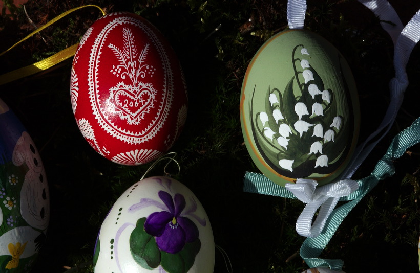 Ostern Osterzeit Osterbrauchtum Osterfeiertage bunte Ostereier Osterhasen Osterfeuer Ostergedichte