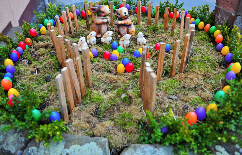 Ostern Osterzeit Osterbrauchtum Osterfeiertage bunte Ostereier Osterhasen Osterfeuer Ostergedichte