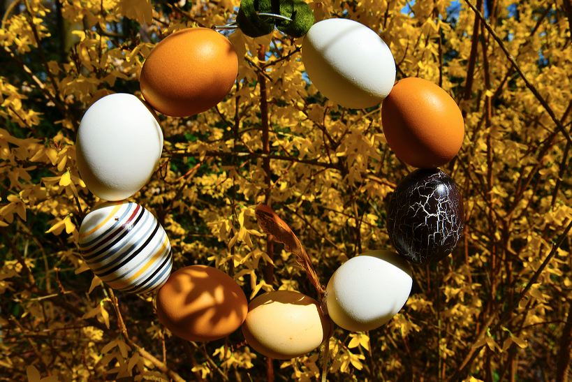 Ostern Osterzeit Osterbrauchtum Osterfeiertage bunte Ostereier Osterhasen Osterfeuer Ostergedichte