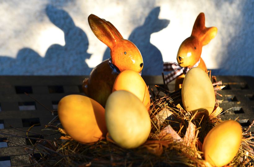 Ostern Osterzeit Osterbrauchtum Osterfeiertage bunte Ostereier Osterhasen Osterfeuer Ostergedichte