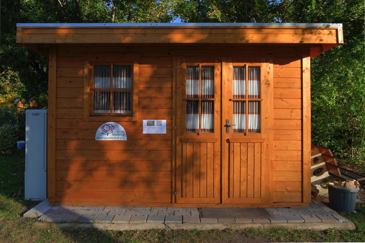 Rosengarten Mörfelden-Walldorf im Stadtteil Mörfelden, Rubensstraße 63 - Bürgerprojekt von Rudolf und Irene Blasnik, initiert im August 2021.