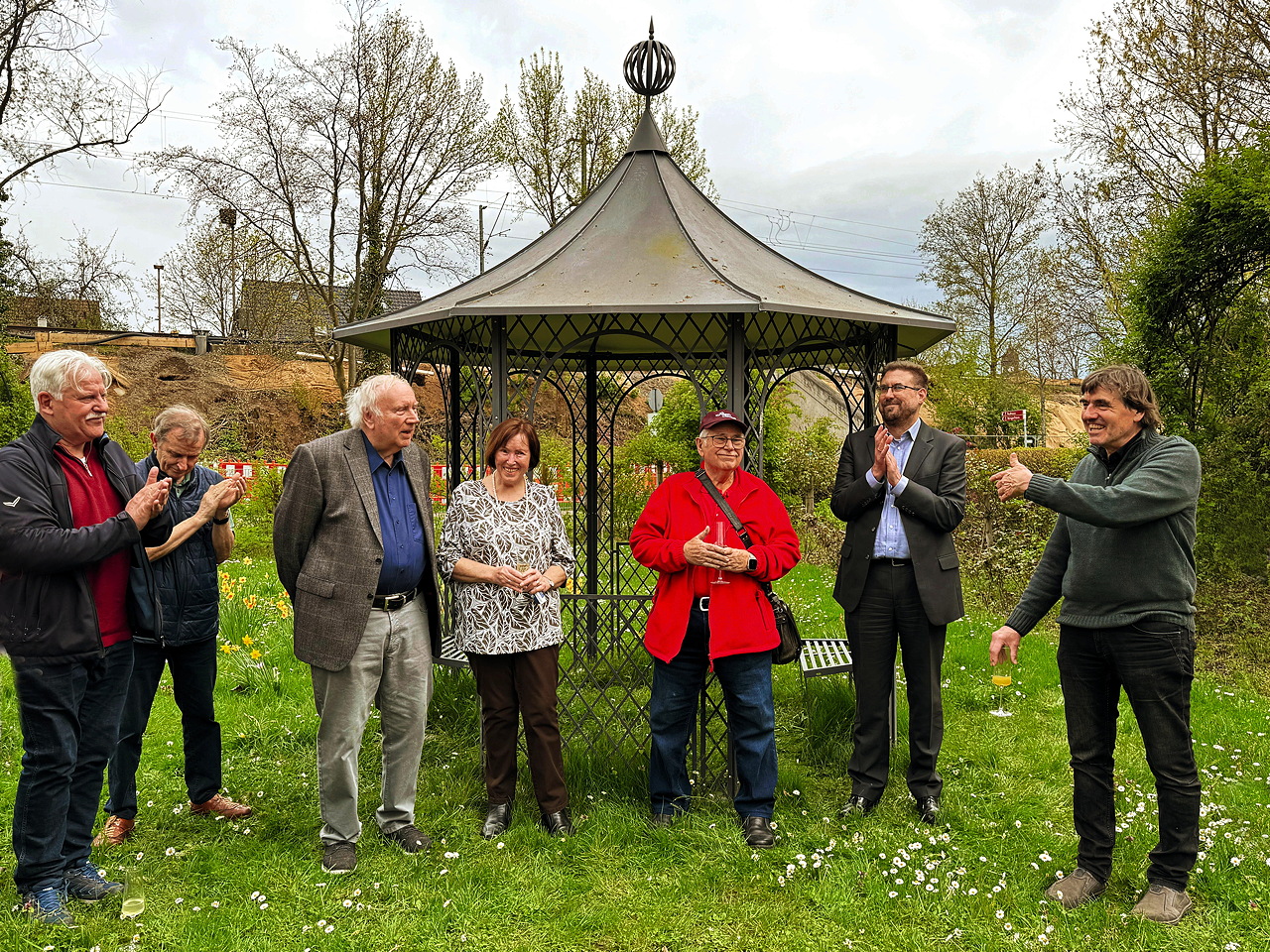  Rosengarten Mörfelden-Walldorf im Stadtteil Mörfelden, Rubensstraße 63 – Bürgerprojekt von Rudolf und Irene Blasnik, initiiert im August 2021.