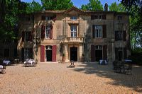 Saint-Remy de Provence - Chateau de Roussan
