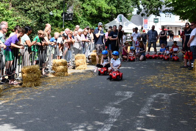 Juni 2018. Seifenkistenrennen in Mörfelden-Walldorf auf der Bahnhofstraße.