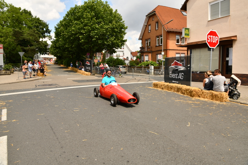 Juni 2018. Seifenkistenrennen in Mörfelden-Walldorf auf der Bahnhofstraße.