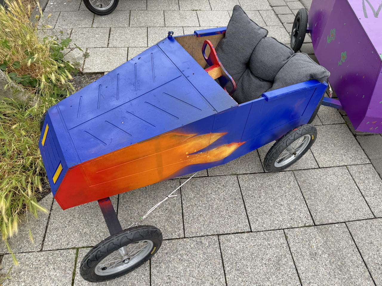 Seifenkistenrennen in Mörfelden-Walldorf im Stadtteil Mörfelden auf der Bahnhofstraße mit Bobby Car für klein und groß 2025