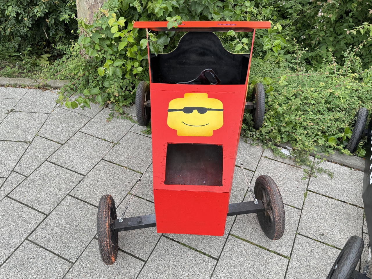 Seifenkistenrennen in Mörfelden-Walldorf im Stadtteil Mörfelden auf der Bahnhofstraße mit Bobby Car für klein und groß 2025