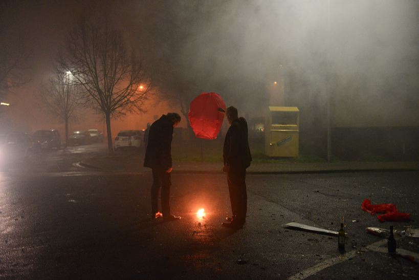 Silvester 2015 - 16, feiern im Restaurante Cantina da Tino mit Essen, Trinken, Musik, Feuerwerk, Heissluftballons, Fluglaternen und Böllern ins neue Jahr 2016