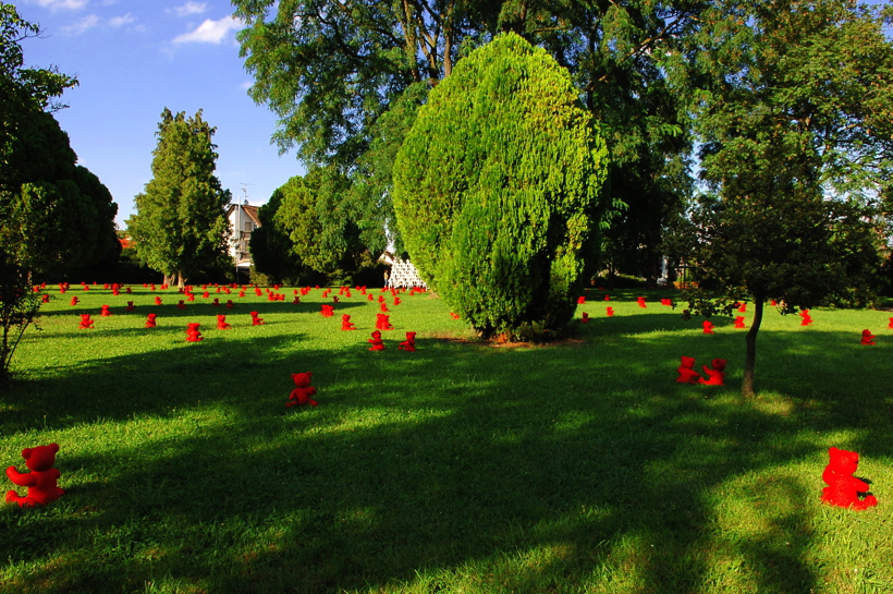 10. Skulpturenpark 2007 der Stadt Mörfelden-Walldorf mit Ottmar Hörl,  Der verlorene Traum