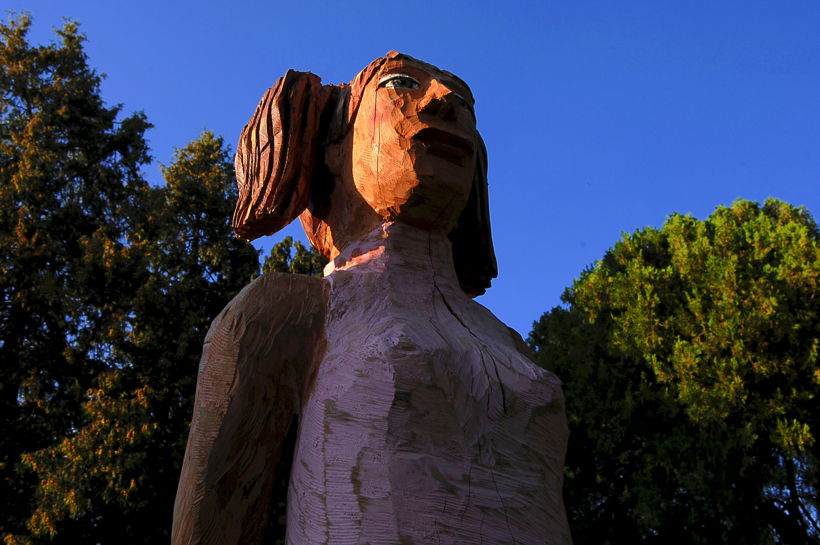 12. Skulpturenpark 2009 Mörfelden-Walldorf Starke Frauen braucht hat das Land