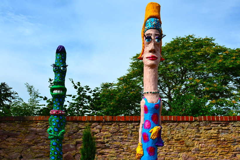 16. Skulpturenpark 2013, der Stadt Mörfelden-Walldorf - Mir wird ganz Angst um die Welt, wenn ich an die Ewigkeit denke