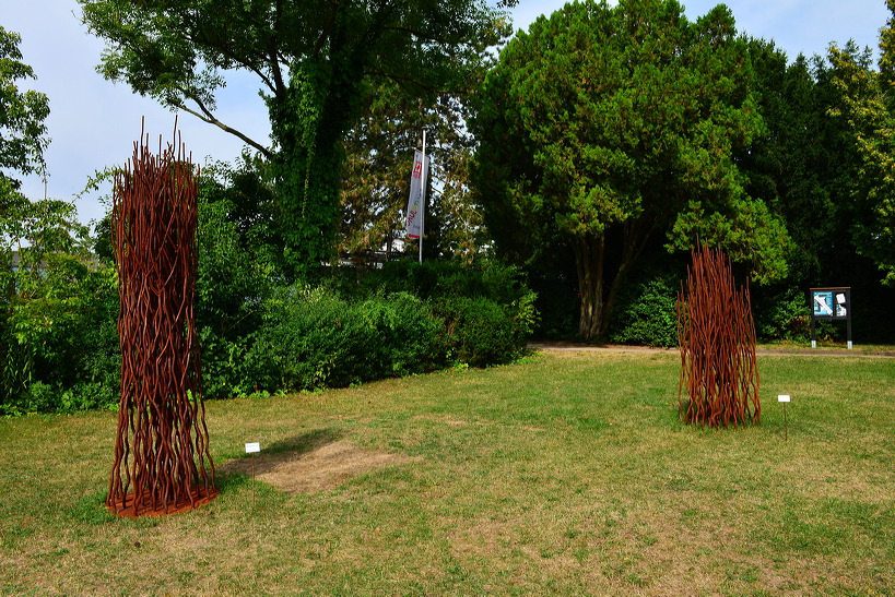 16. Skulpturenpark 2013, der Stadt Mörfelden-Walldorf - Mir wird ganz Angst um die Welt, wenn ich an die Ewigkeit denke